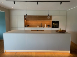 Moderne Küchen individuell vom Tischler Hausleitner (3)